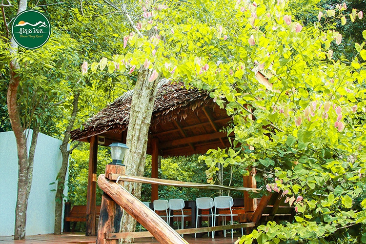 ផ្ទះផែនដី VVIP គ្រែមួយ​