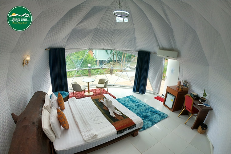 The Earth House VIP Single Room